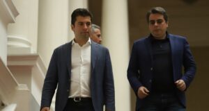 Кирил Петков и Асен Василев