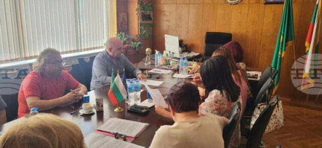 Колективен трудов договор в системата на предучилищното и училищното образование е подписан в Каспичан