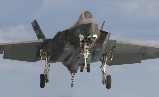 Изтребител F-35C Lightning II