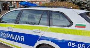 Водач на 33 години, шофирайки след употреба на алкохол, се е блъснал в крайпътна мантинела в село Арчар