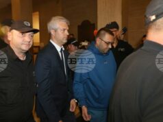 Вярвам в правосъдието и съм убеден в правотата си, каза пред съда кметът на Варна Благомир Коцев