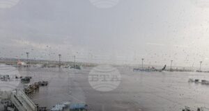 Гръмотевична буря временно блокира трафика на Франкфуртското летище