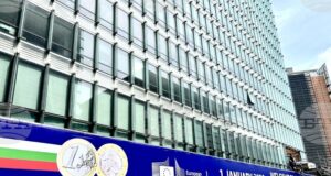 Еврогрупата потвърди обменния курс лев-евро при влизане на България в еврозоната, окончателното решение предстои утре