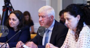Законопроект за изменение на Закона за държавния бюджет, свързан с инвестиционната програма за общински проекти, бе приет на второ четене от бюджетната комисия към НС