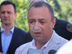 Засегнати от водния режим са 162 000 души, каза регионалният министър Иван Иванов