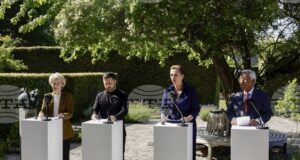 Зеленски: За постигане на мир в Украйна е необходима лидерска среща