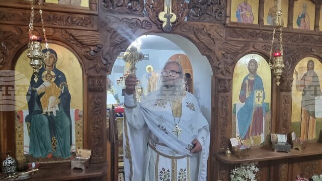 Игуменът на манастира "Св. Пантелеймон", който отбеляза днес храмовия си празник, призова да се дарят средства за възстановяването му