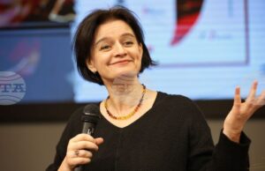 Искаме да представим жив спектакъл, каза поетесата Мария Донева за „Многострадалната Геновева, или летопис на едно въстание”