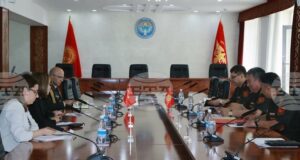 КАБАР: Министърът на отбраната на Киргизстан и турският посланик в страната обсъдиха военното сътрудничество
