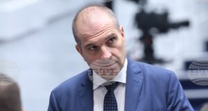 Като че ли всички вратички, за да бъде излъгана системата за обучение на шофьори, вече ги няма, коментира вицепремиерът Гроздан Караджов