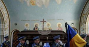 Киев отдаде почит на загинал в бойни действия украински пилот на Ф-16