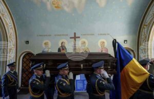 Киев отдаде почит на загинал в бойни действия украински пилот на Ф-16