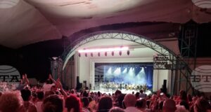 Лили Иванова изнесе двучасов концерт в Бургас