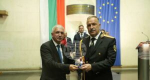 Наградиха с "Почетен знак“" на МВР III степен директора на староозагорската полиция старши комисар Красимир Христов