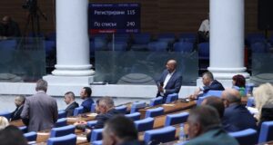 Народното събрание ще гласува вота на недоверие към кабинета за "провал в сектор околна среда и води"