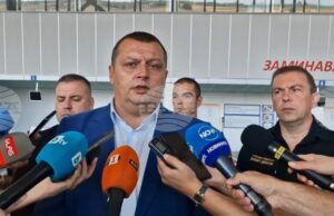 ОБНОВЕНА Спокойна е обстановката с пожарите в Ямболска и Хасковска област, най-критичната точка е в Струмяни, каза зам.-министър Тони Тодоров