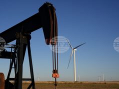 ОПЕК+ обмисля увеличаване на добивите петрол с 550 000 барела на ден през август