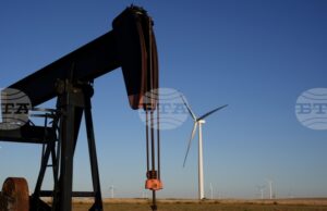 ОПЕК+ обмисля увеличаване на добивите петрол с 550 000 барела на ден през август