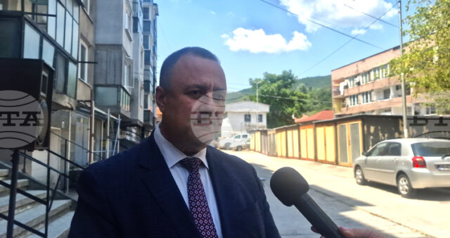 Обезопасени са 28 от най-опасните участъци по пътищата, съобщи министърът на регионалното развитие Иван Иванов