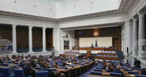 Парламентът удължи работното си време до изчерпване на фиксираните за днес точки в дневния ред