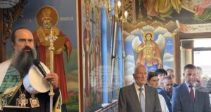 Патриарх Даниил отслужва света литургия в самоковския храм „Свети Пантелеймон“