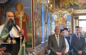 Патриарх Даниил отслужва света литургия в самоковския храм „Свети Пантелеймон“