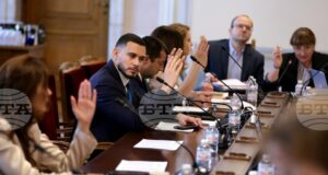 Правната комисия прие предложение на Министерството на правосъдието за завишаване на глобите за шофиране след употреба на алкохол или наркотици