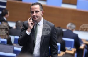 Предстоят консултации с опозиционните партии за следващ вот на недоверие, каза Цончо Ганев от "Възраждане"