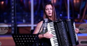 Програмата на “Музикална магия 2” включва виртуозна и зареждаща музика, каза за БТА акордеонистът Вероника Тодорова