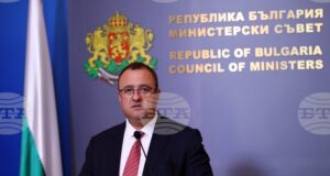 Средствата по ПВУ за енергийно обновяване на многофамилни жилища са спасени, каза министър Иван Иванов