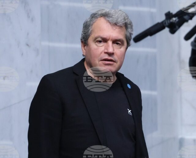 Тошко Йорданов от ИТН посочи, че част от думите му за лекарите специализанти са извадени извън контекста и се извинява, ако е обидил някого