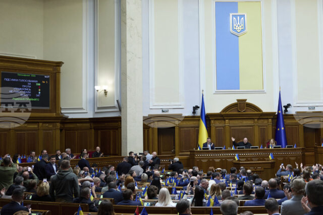 Украинските депутати възстановиха независимостта на антикорупционните агенции