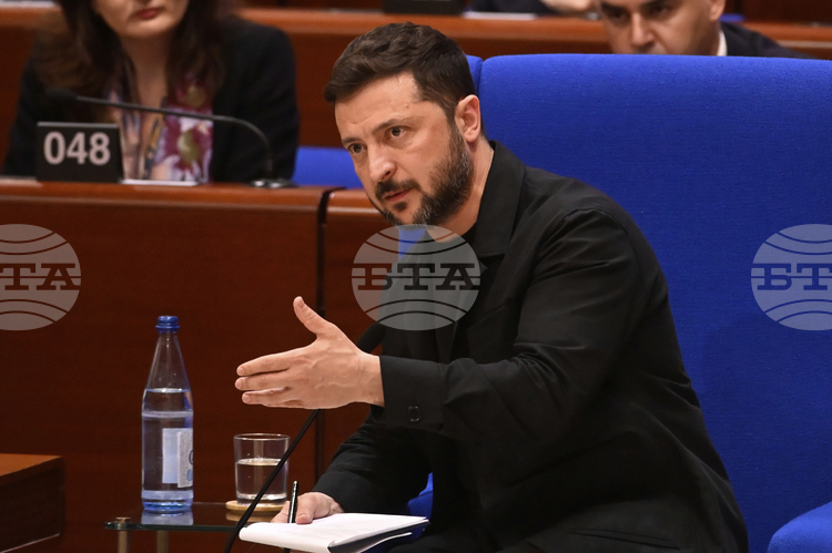 Украинският президент Зеленски каза, че преговорите между Киев и Вашингтон за американска военна помощ продължават