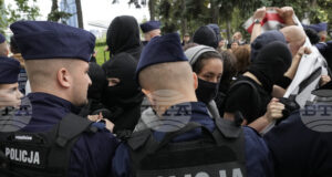 Членове на делегацията на сръбския Нови Пазар са били нападнати от група маскирани мъже в Бялисток