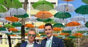 ОБНОВЕНА Асен Александров остава начело на Сдружението на директорите в средното образование в България, въпреки че 51-во СУ в София има нов ръководител