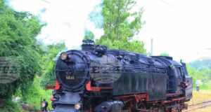Атракционен влак с парен локомотив ще пристигне в Долни Раковец в Деня на Съединението