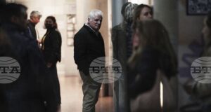 Бащата на Мигел Урибе ще го замени като кандидат на президентските избори в Колумбия