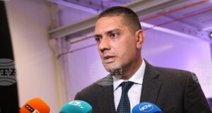 България и "Райнметал" ще си разделят наполовина инвестицията в новите заводи, съобщи председателят на парламентарната комисия по отбрана Христо Гаджев