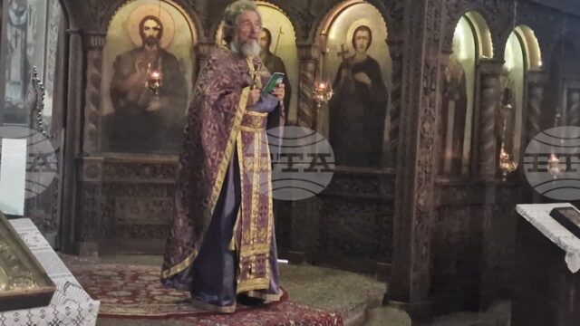 За взаимното опрощение говори в проповедта си пред миряните архиерейският наместник на Търговищка духовна околия отец Славчо Проданов