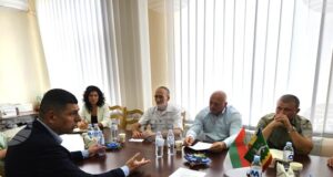 Конкретни ангажименти в защита на образователните и културни интереси на бесарабските българи пое Ивайло Мирчев при среща в Болград