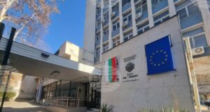 Локализиран е пожарът в землището на Угърчин