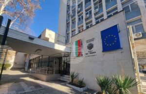 Локализиран е пожарът в землището на Угърчин