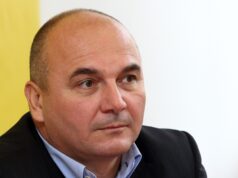 година
