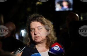 ОБНОВЕНА Нека видим първо мотивите, каза председателят на парламента Наталия Киселова във връзка с намеренията за вот на недоверие