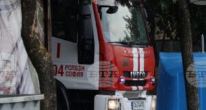 Пожар е горял в бившето кино „Възраждане“ в София, но вече е потушен