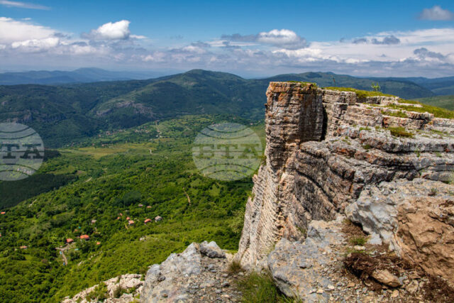 Понор планина - бутиковият бисер, в който да се скиташ с цел