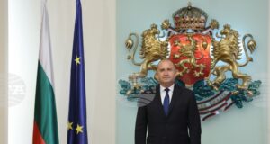Президентът Румен Радев ще посети Шумен за откриването на младежка олимпиада по информатика