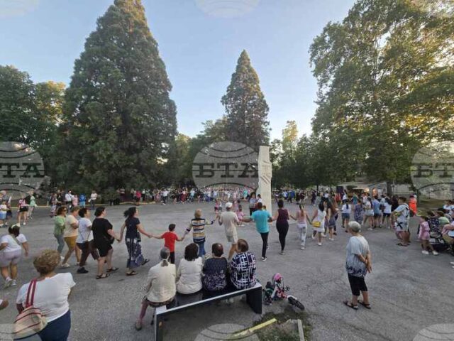 С хоротека завърши лятната инициатива „Всяка сряда в парка“ в Панагюрище