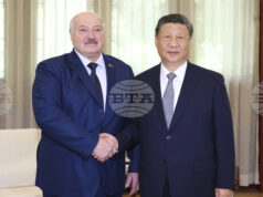Си Цзинпин се срещна с Александър Лукашенко в Тянцзин