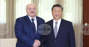 Си Цзинпин се срещна с Александър Лукашенко в Тянцзин